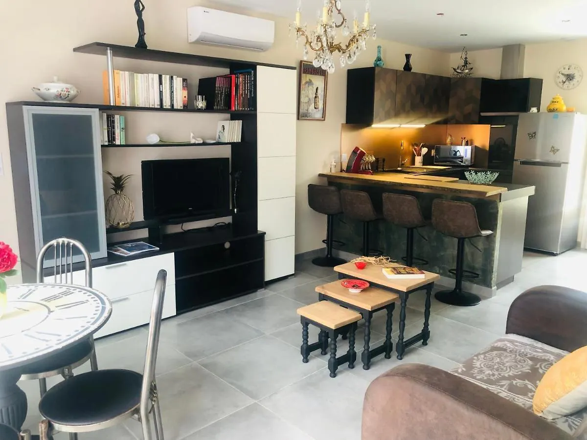 T2 Aile De Villa Et Spa-Jacuzzi Prive Et Illimite Et Plateau D'Acceuil Offert! Camps-la-Source